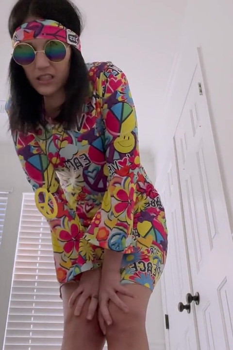 Devyn's Groovy '60s Giantess Fantasy 4K POV Tiny Surrender Awaits!