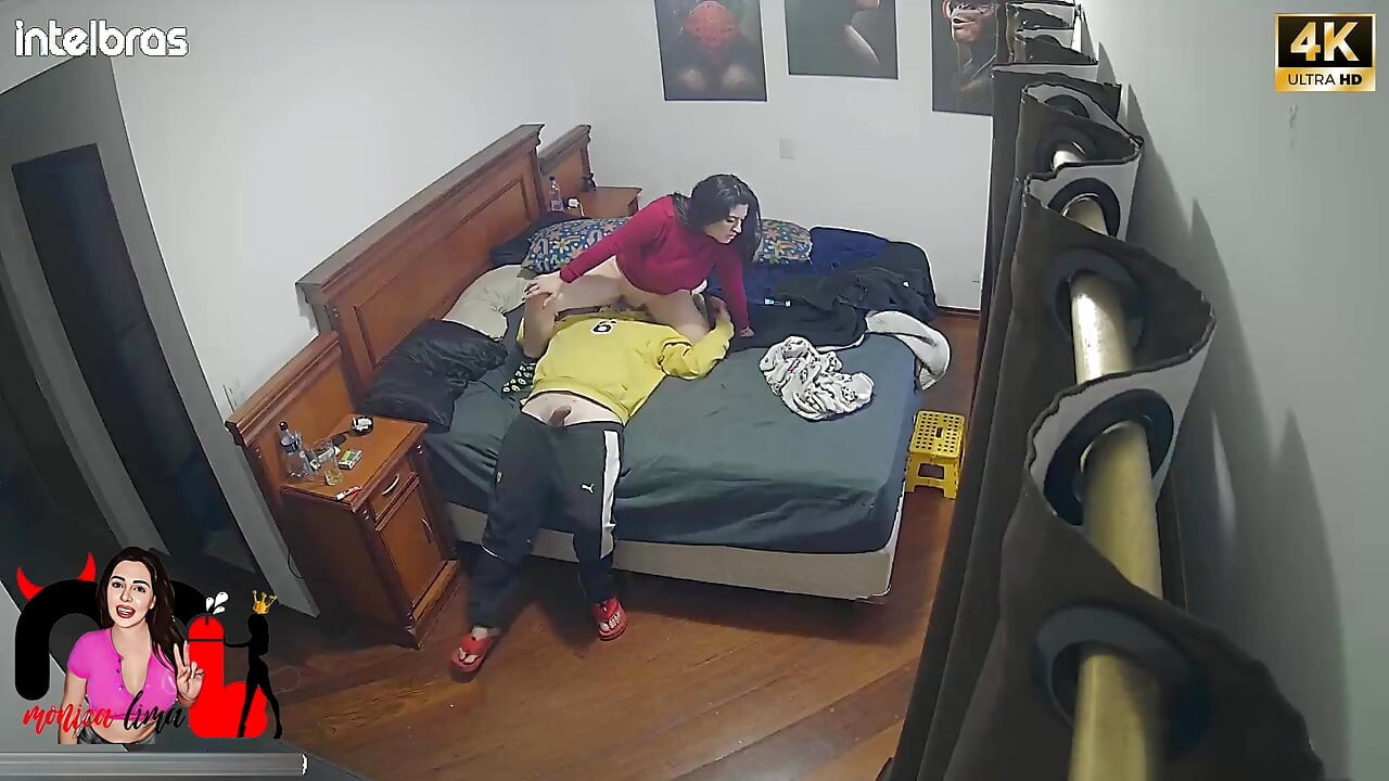 The Ifood Delivery Man Filled My Ass with Cum and the Cuckold Cleaned Everything!