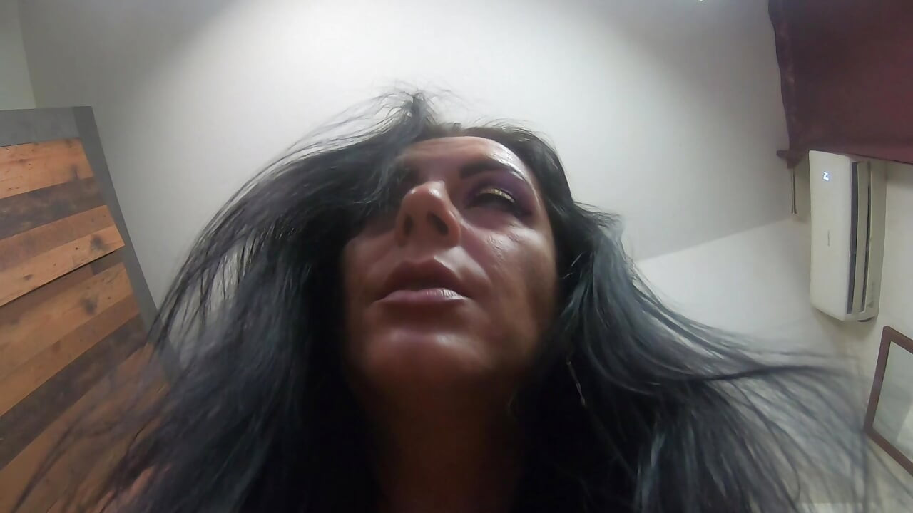 Horny and Lonely! Come to Me! No Panties Again!