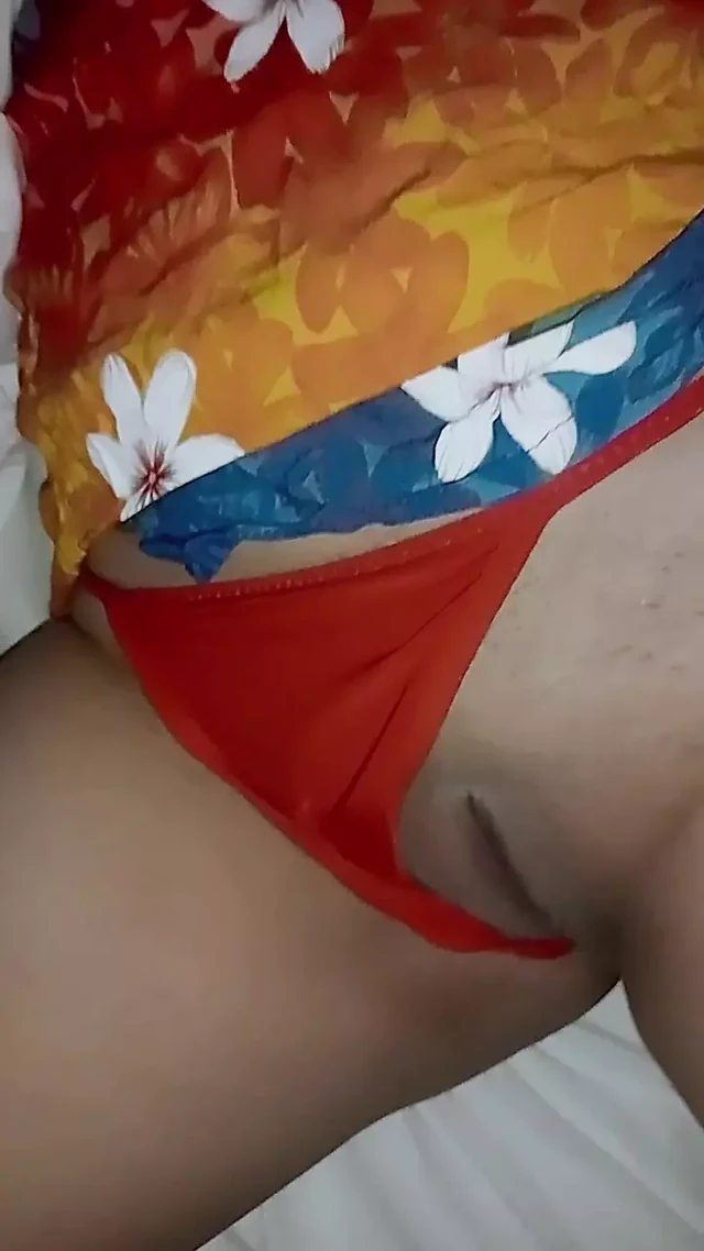 Pinay tight pussy fingered and touch by stranger