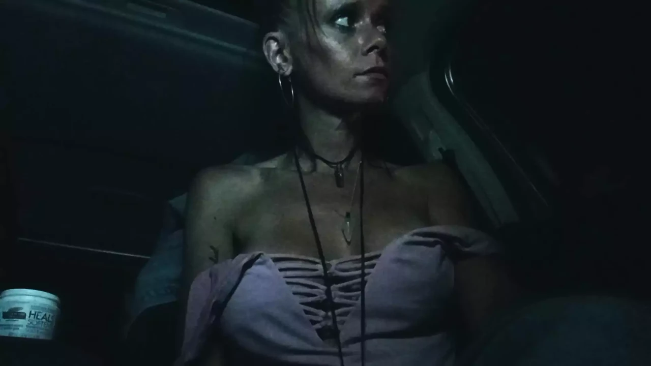 Vanessa Vixon Titty Play