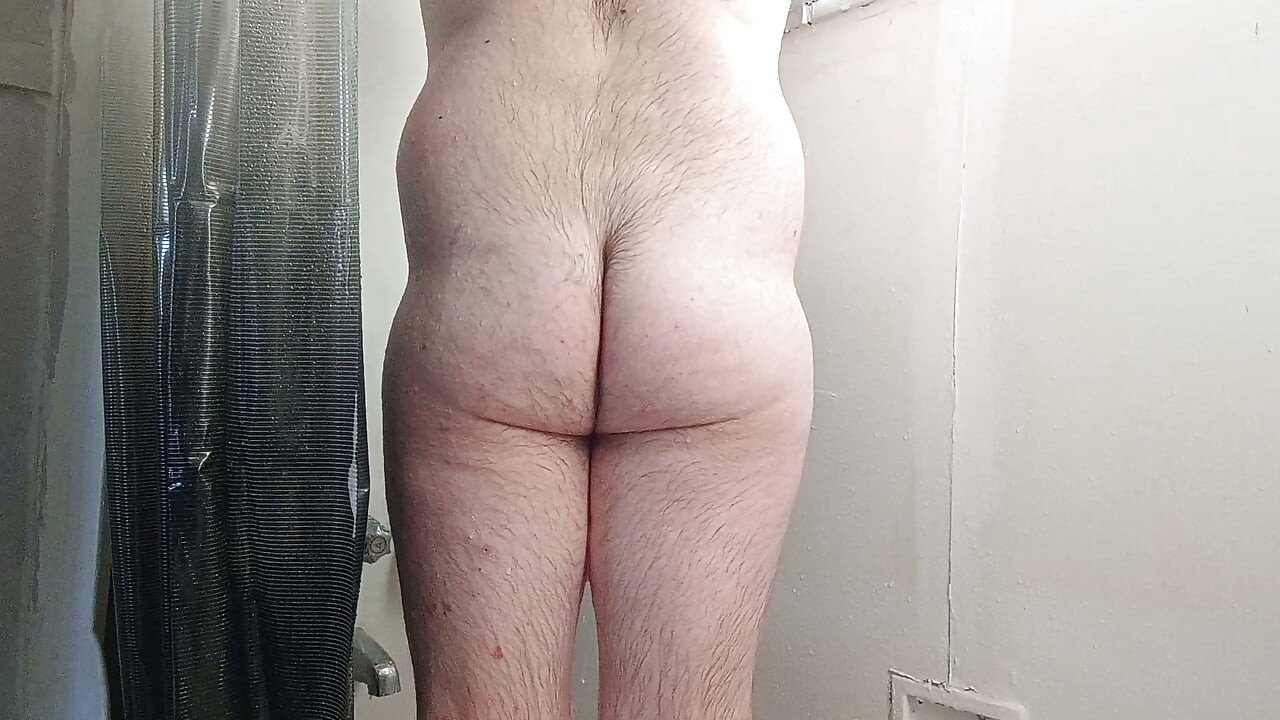 Hãy vào cùng tắm với một daddy béo