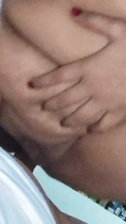 Frumoasa indiancă Bhabhi și devor sex în cameră se bucură de videoclip. | Clip 1