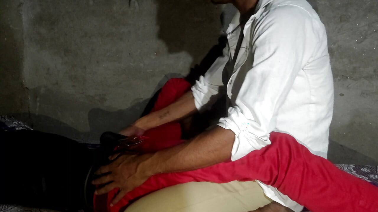 Foda gostosa na bunda desi com um boy de pau grande 🍆pau grosso boy gostoso