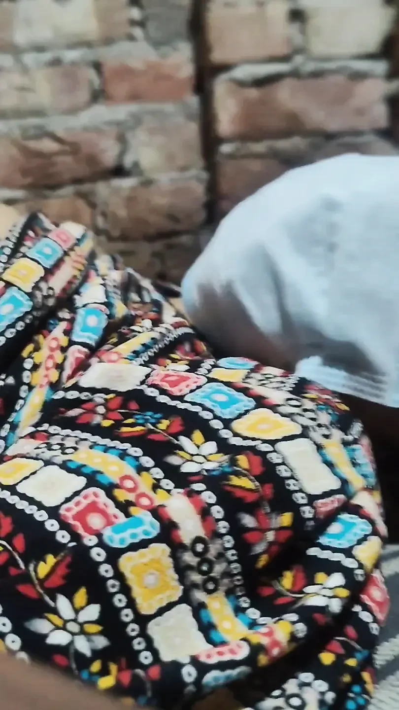 Indian Muslim mamu ki ladki ko arbaz ne shadi ke din raat me mask lga kr chudai ki shaban say dheere chodo Shabana say don't fuck me hard fu