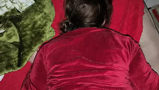 Ibu tiri seksi arab dientot sama tetangganya yang berjanggut