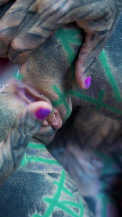 TATTOO ANAL gape loving girl CUMPLAY | Clip 1