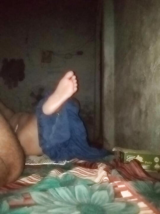 Desi bhabhi ki hard chudai chut se pani nikal diya