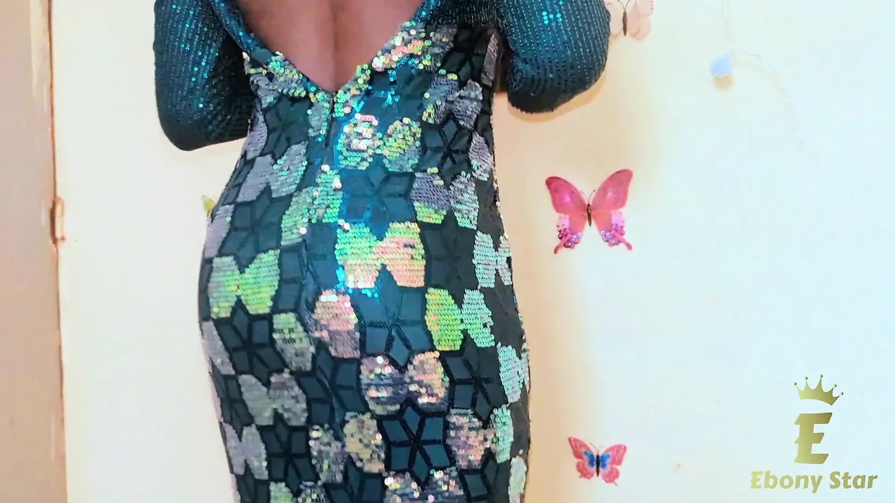 Part 1- A new girlfriend, in a cute dress wants to have sex on the first date