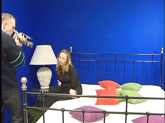 Sexy blonde teen sucks an older guy's cock at the casting