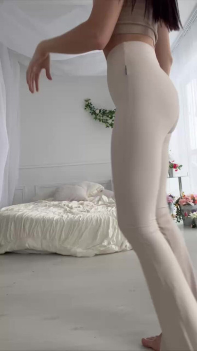 flexible goddess dance