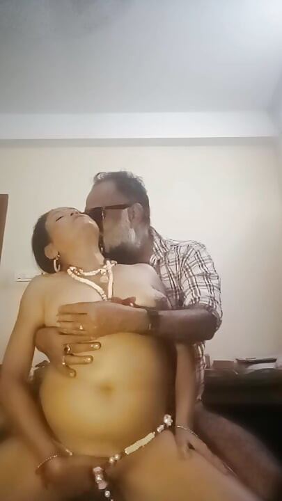 Land lord wife fucking,sucking her watch man hard Dick,clock,hot pussy,boobs,nippal.