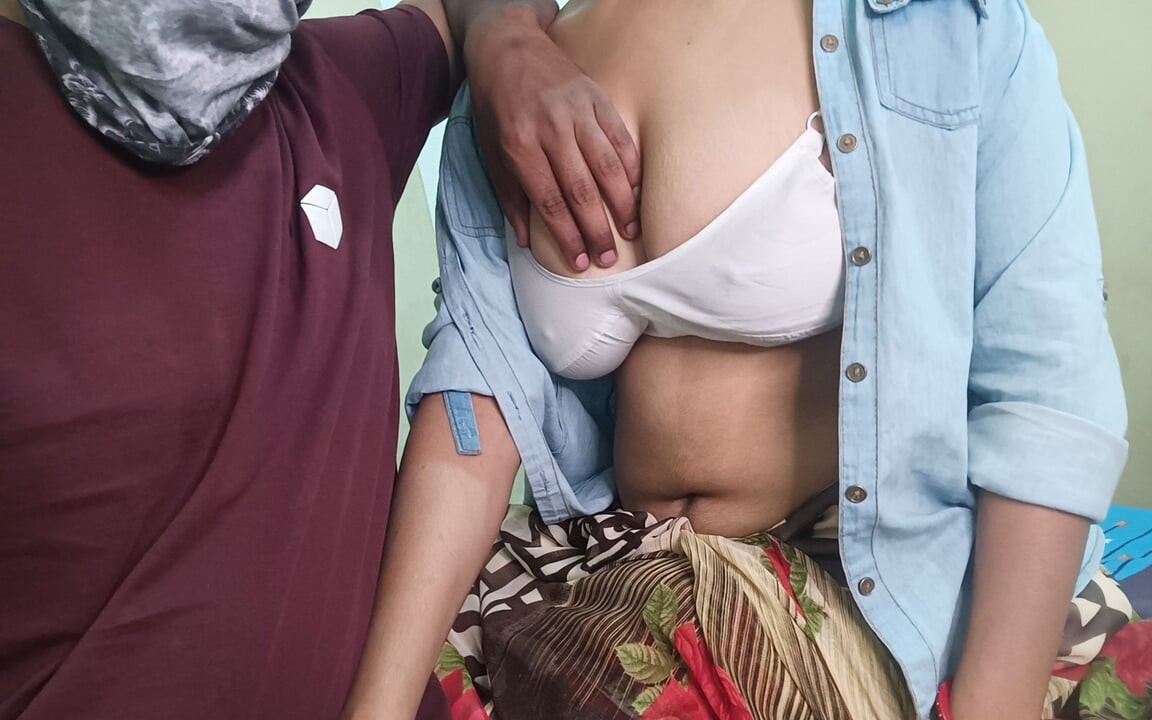 Devar Brought a Gift From Village for Bhabhji Fucked Her While Home Alone, Desi Sex in Hindi Audio