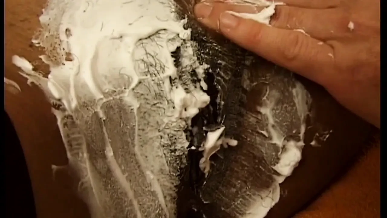 Curvy MILF Gets Fingered and Filled with Dripping Creampie