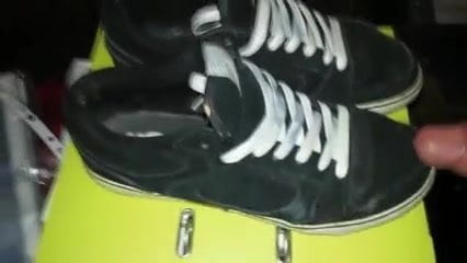 Cum on my Skateshoes