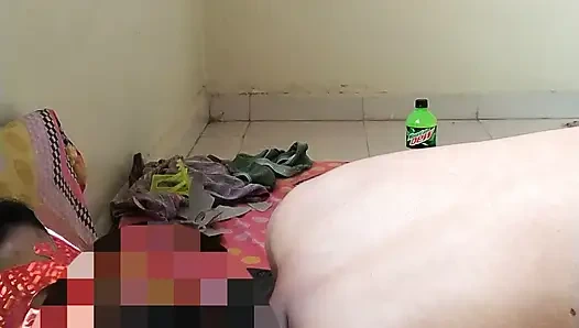 Индийская девушка дези занимается романтическим сексом