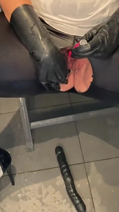 Unforgettable moment from "Shower Masturbation and Pissing in Leggings and PVC Boots"