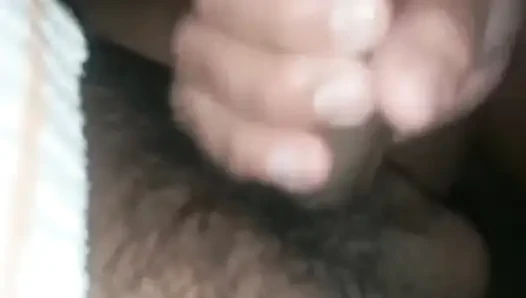 Жена моего босса сосет мой хуй