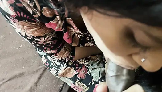 MODEL DESI MEMUASKAN SUTRADARANYA