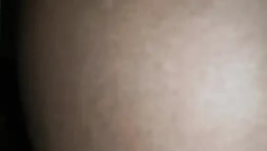 Ich habe meinen gesamten penis in die saftige vagina meiner ehefrau eingeführt.