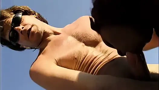 Pelacur kulit hitam me mohon dicrot di dalam sama pria kulit putih