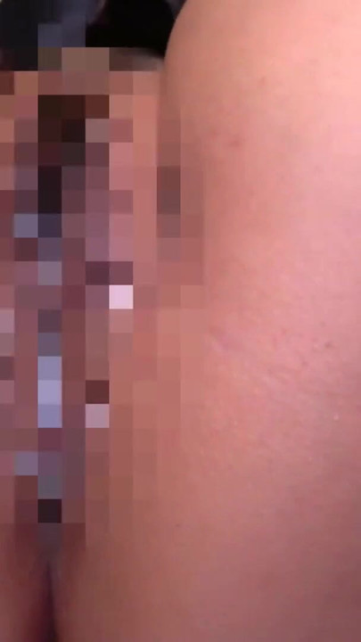 137: Osjetljiva prirodna prsata školarka napunjena spermom | Isječak 3