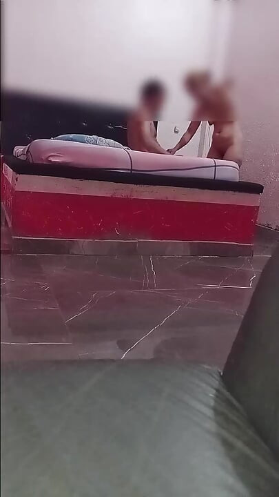 Un Rico Mamada En Un Motel