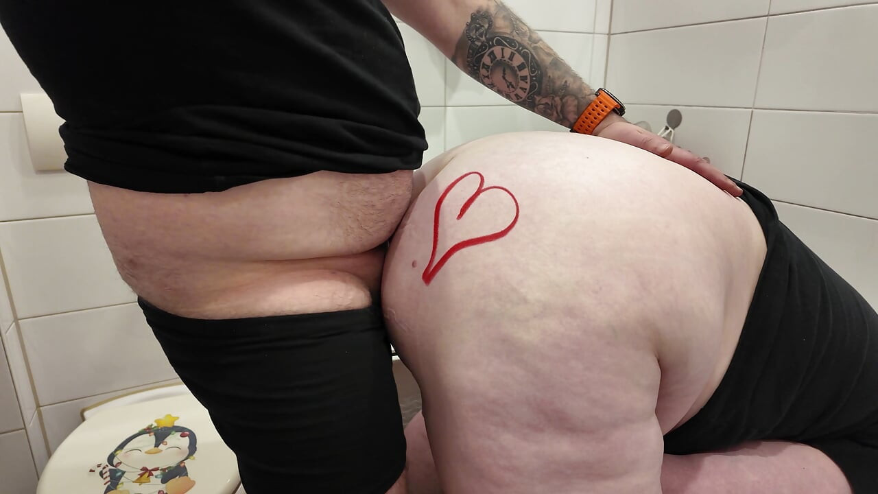 Stiefmutter mit dickem arsch will von ihrem stiefsohn gefickt werden! 4k
