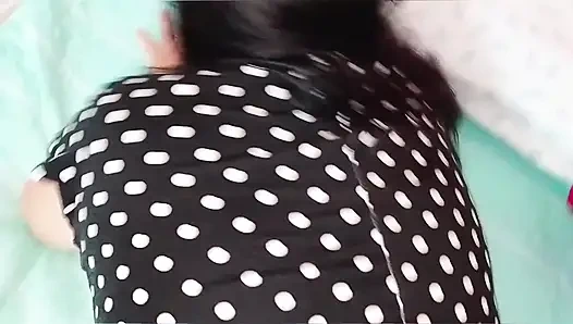 Stepmom asks me for a back massage, but my hand goes down and I fuck her hard and fill her pussy with cum - creampie