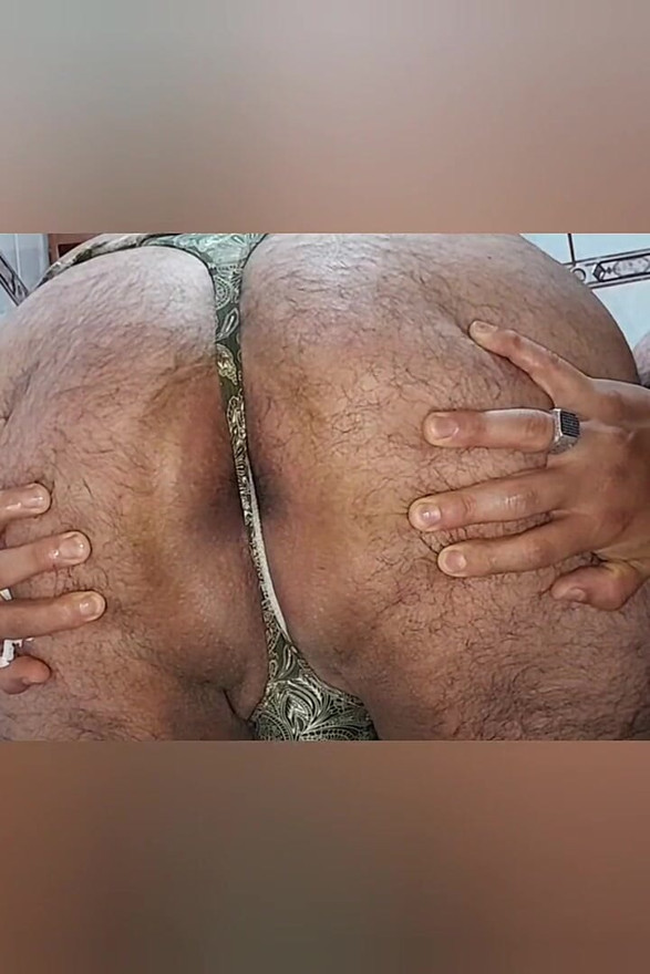 Nice Cum and Anal Penetration Using Green Thin Thong