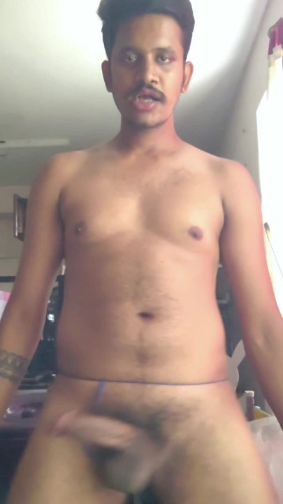 Sut min og sug den hårdt ind i din DM, hvis du vil optage en pigevideo.
