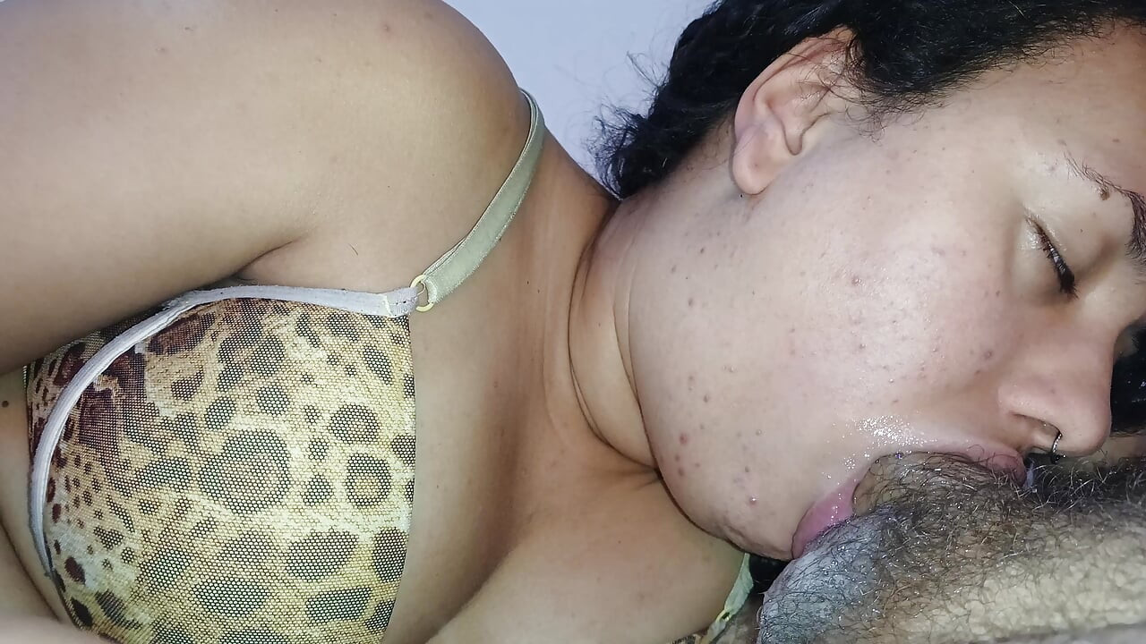 THAT NERVOUS TONGUE, SHE LICKS NON-STOP, FROM SIDE TO SIDE