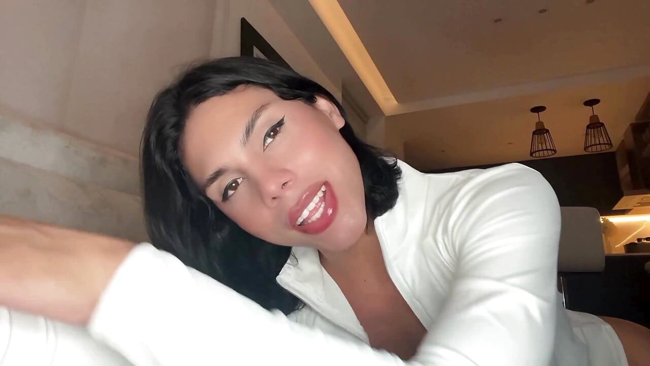 Multiple Orgasms! Non-stop Squirting! Really Homemade!