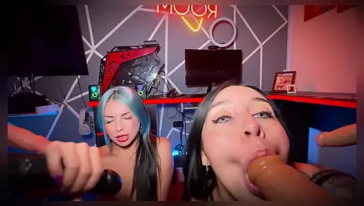 Büyük zenci yarağı dildoları ve iki çok azgın lezbiyen ile bakış açısı grup seks partisi - sweetkimmi