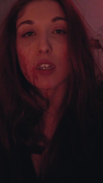 Moment iconic de la "ASMR ROLEPLAY JOI - interviu cu un vampir."