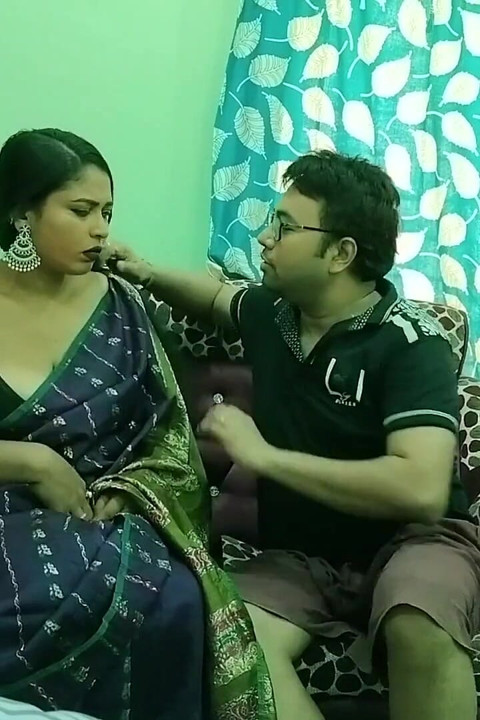 Desi Bank Officer Fucking Beautiful Bhabhi! Reality Sex