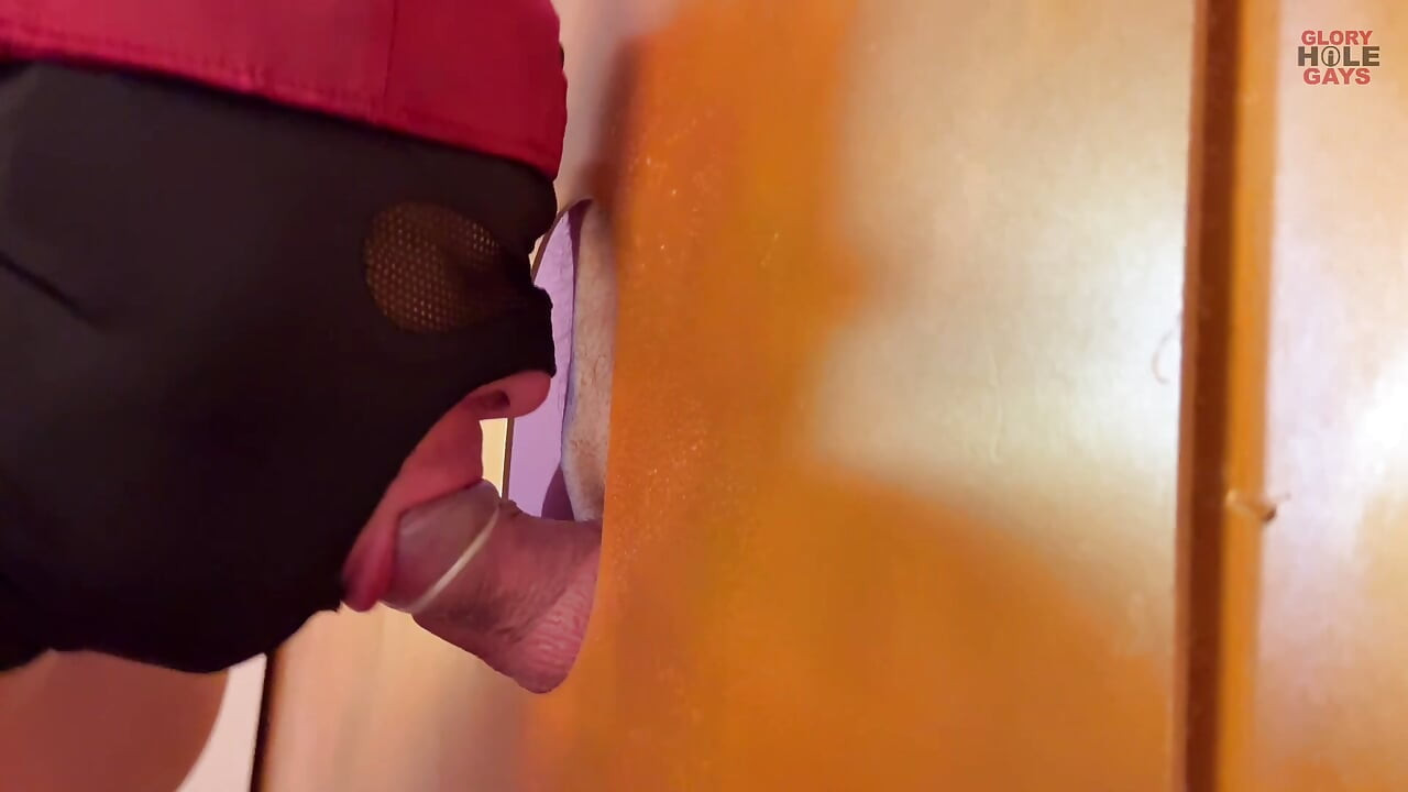 Cum condom play at gloryhole