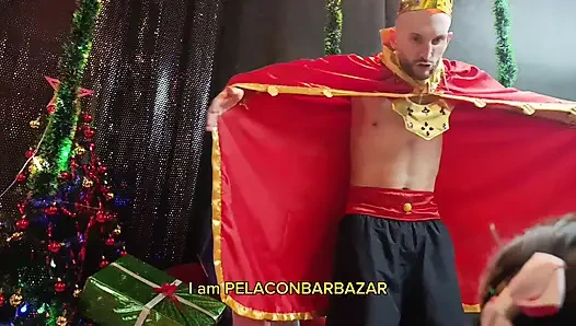 Воплощение моей рождественской фантазии с красивой беременной женщиной — я наполнил всё это