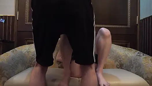 Creampie Asia kecil yang cantik