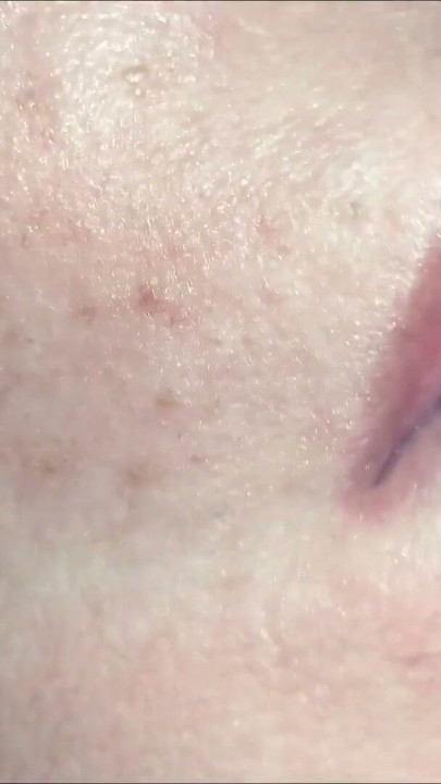 "Yüzler ve ağızlar" benim şehvetli kötülük anlayışım. P1 Sert ve kalın bir yarağın kafasıyla rahime dokunuyor | Klip 2