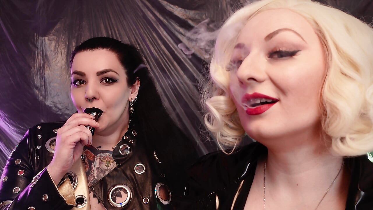 Smoking Fetish - Lesbian slowly masturbation with smoke - Arya Grander and Dredda Dark