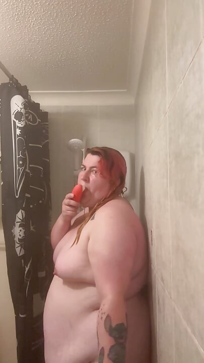 Tidak sengaja meninggalkan telepon di kamar mandi