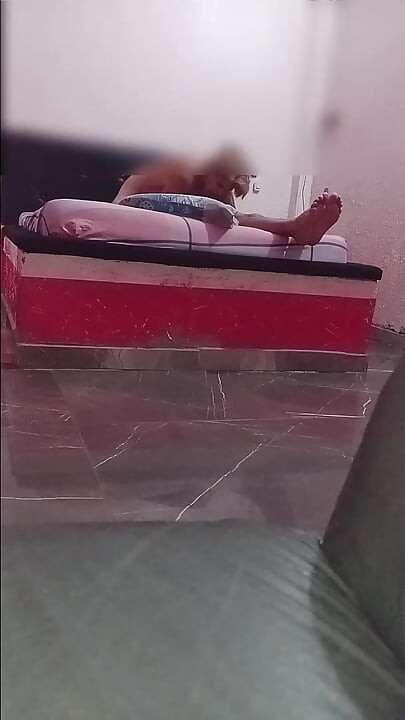 Motelde Zengin Bir Oral Seks