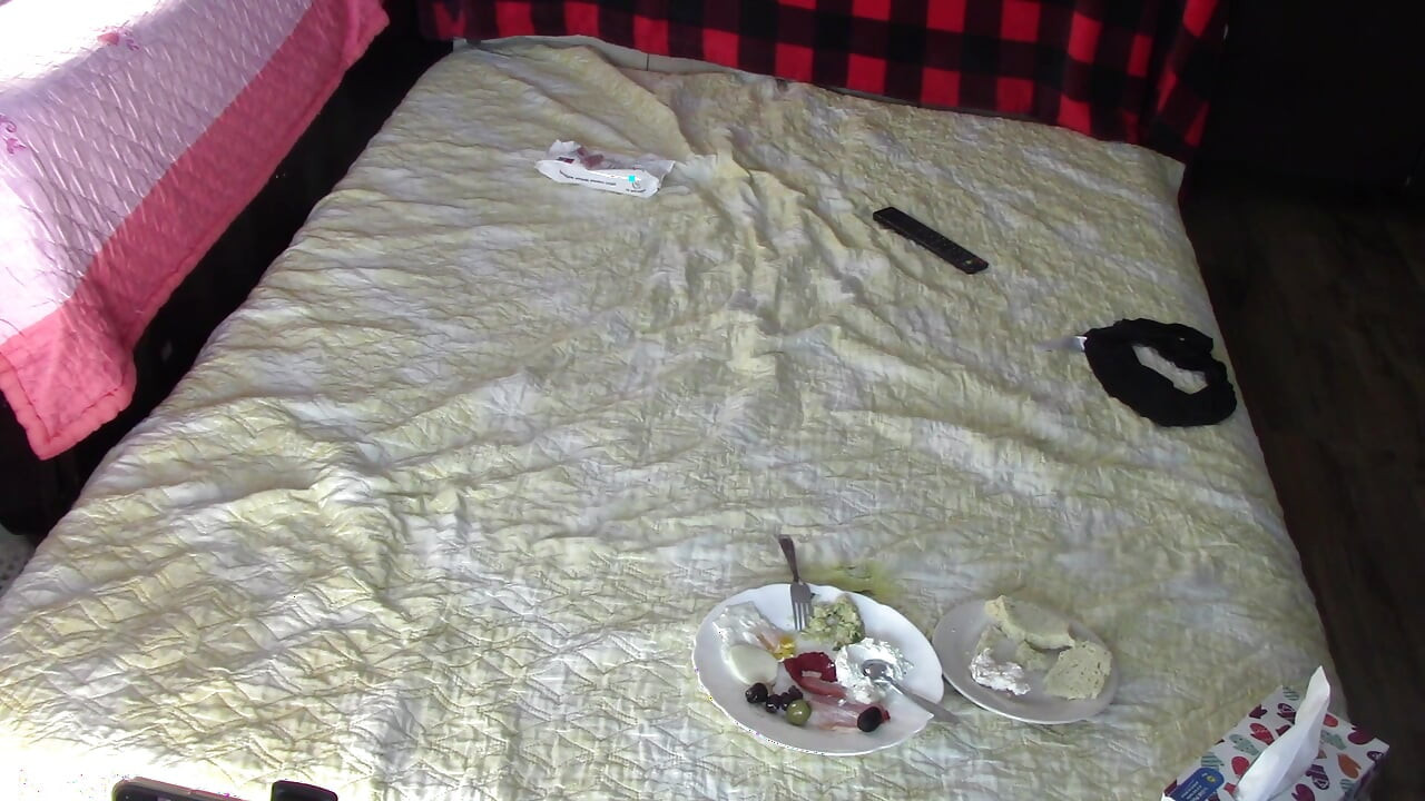 Amateur wife breakfast in the bedroom. Sexy Latina with hairy pussy, big tits, big ass. I cum on my wife's big ass