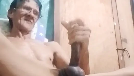 Yalnız kadın yine mastürbasyon yapıyor