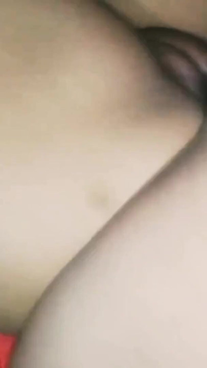 Sister-in-law widened the pussy and got it fucked, sister-in-law said, brother-in-law today penetrated the whole inside, two days are enough, brother-in-law, fuck me widely, I like it very much. | Clip 1