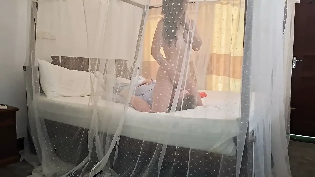 Best Facesitting Hotel Worker, Tourist Licking Pussy