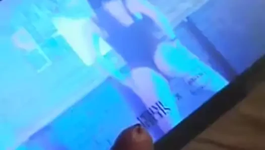 Cumtribute Asyalı twerk yapıyor