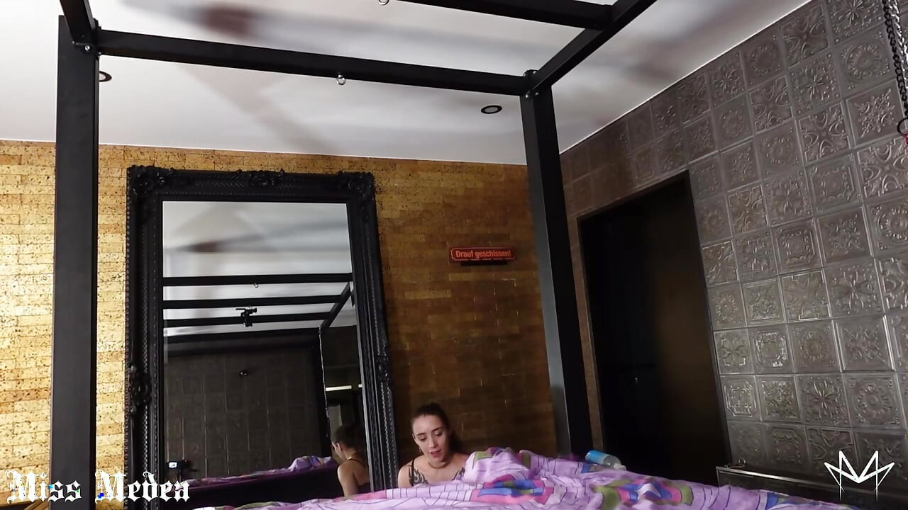 女主操她的奴隸女孩