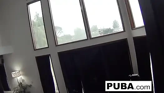 Mieze Marica Hase nimmt sich beim masturbieren auf